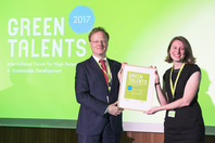 General Director Matthias Graf von Kielmansegg and Green Talent Hannah Harrison 