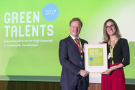 General Director Matthias Graf von Kielmansegg and Green Talent Kamila Pope 